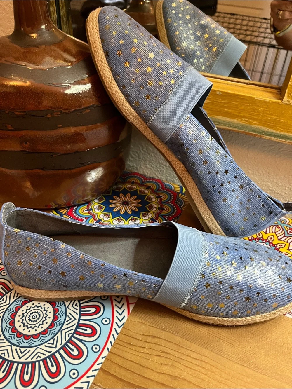 NEW David Tate Light Blue Espadrille Flats with Gold Star Accents Womens Sz US10